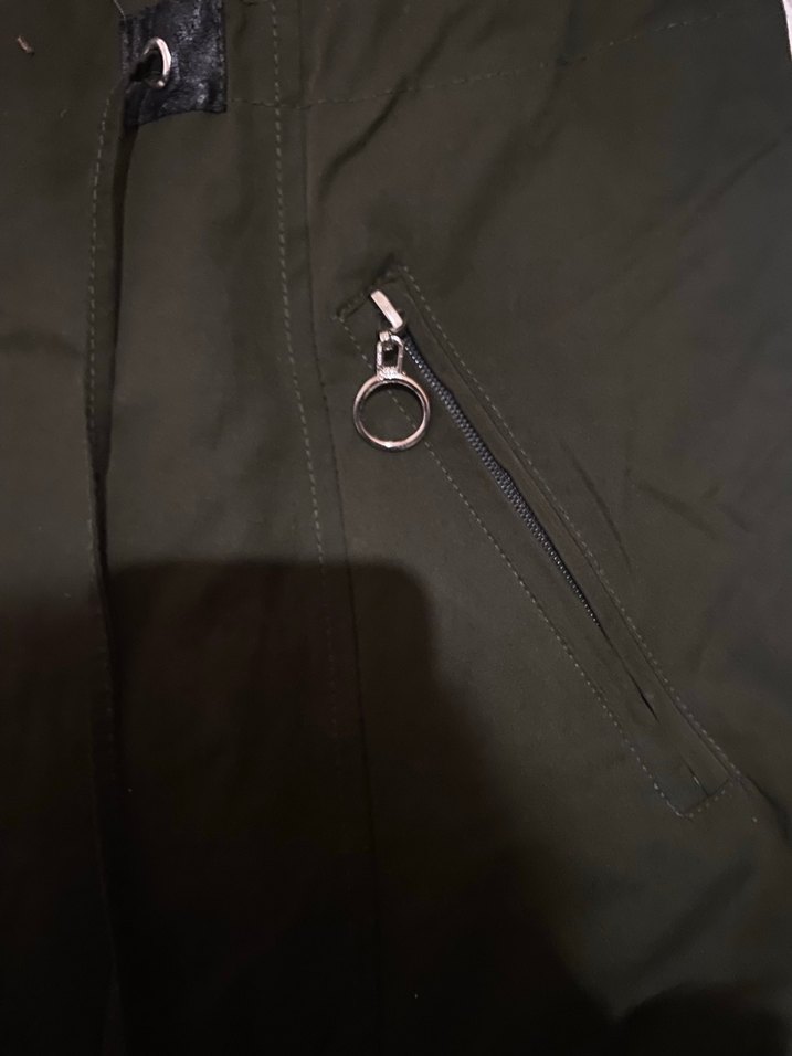 Kadın koyu yeşil mont - Görsel 4