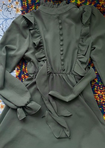 Kadın yeşil tunik kolları fırfırlı - Görsel 3