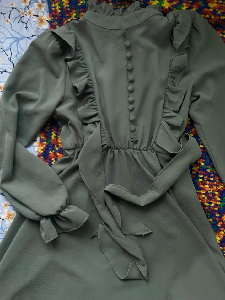 Kadın yeşil tunik kolları fırfırlı - Görsel 3