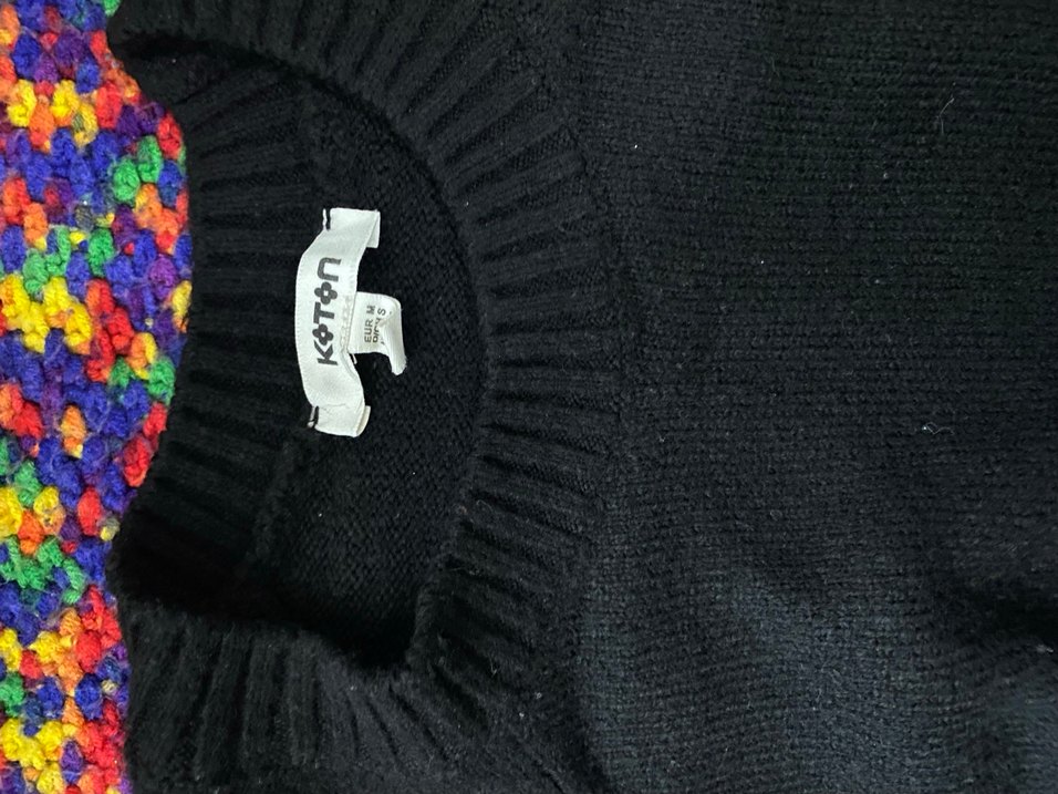 Siyah Boğazlı Örgü Kadın Kazak - Görsel 2