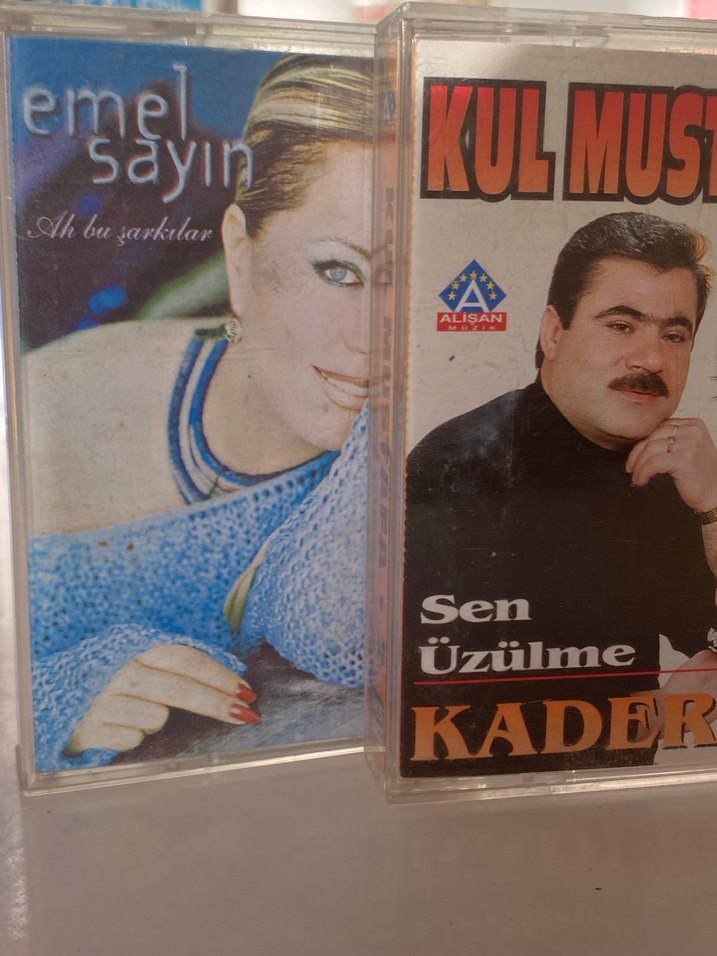 Üç Farklı Sanatçıdan Kaset Seti - Görsel 2
