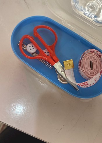 Dikiş İplikleri ve Ölçü Bandı Seti - Görsel 2