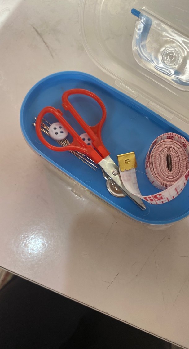 Dikiş İplikleri ve Ölçü Bandı Seti - Görsel 2