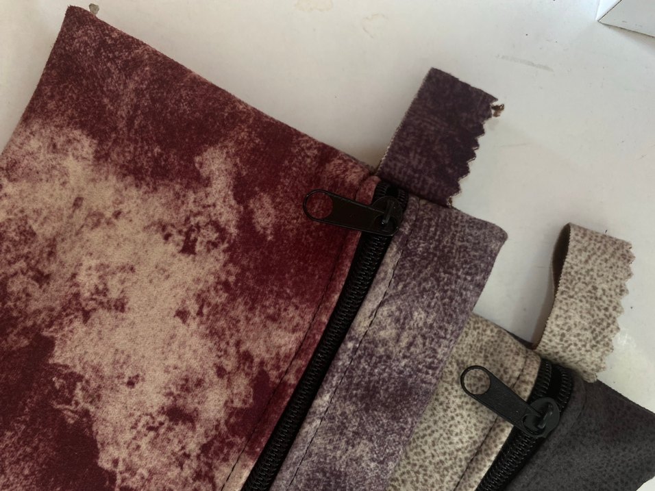 Kadın Gri ve Bordo Süet Fermuarlı Clutch Çanta - Görsel 3