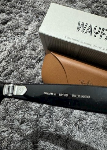 Ray-Ban wayfarer akıllı gözlük - Görsel 2