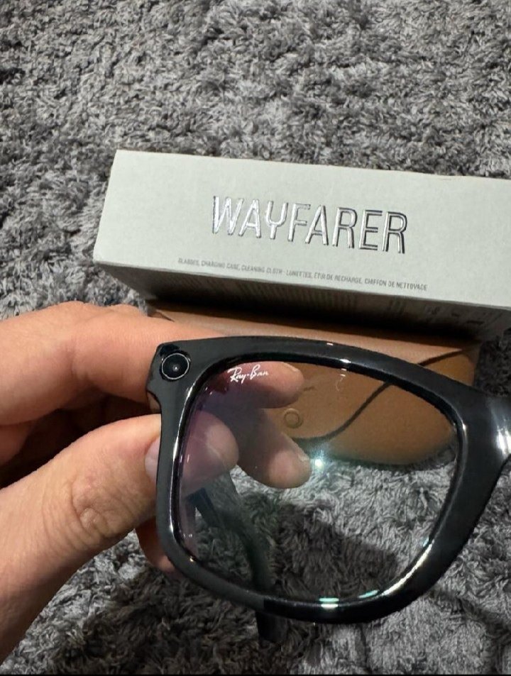 Ray-Ban wayfarer akıllı gözlük - Görsel 3