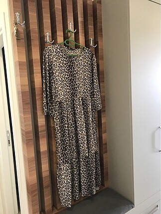 Leopar desen elbise