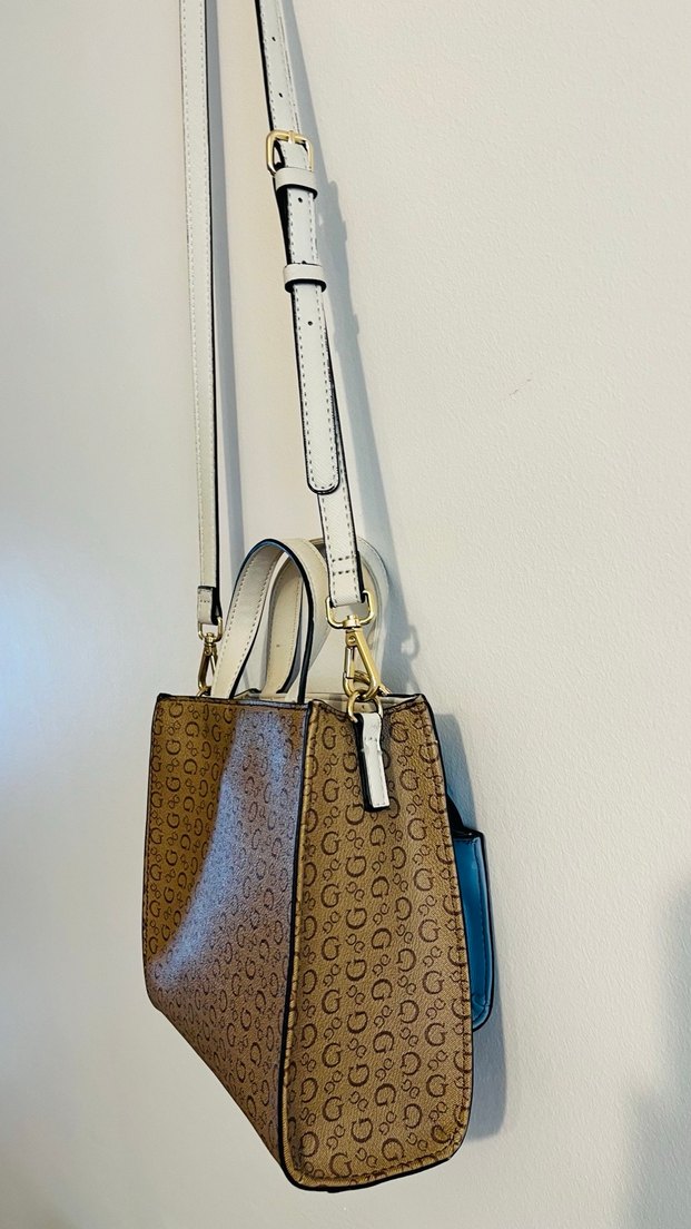 Guess çanta - Görsel 4