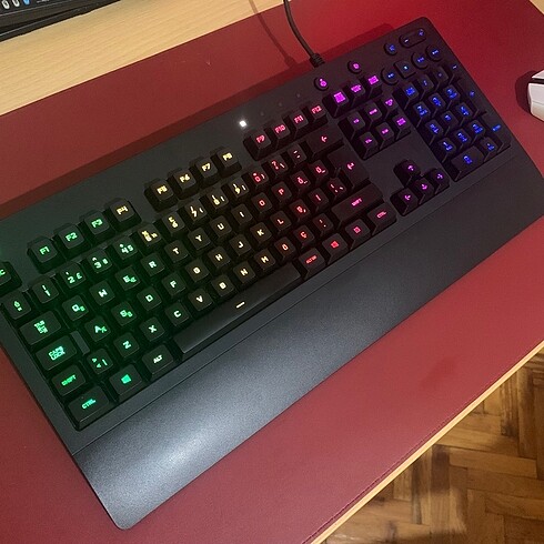 Logitech g213 Klavye