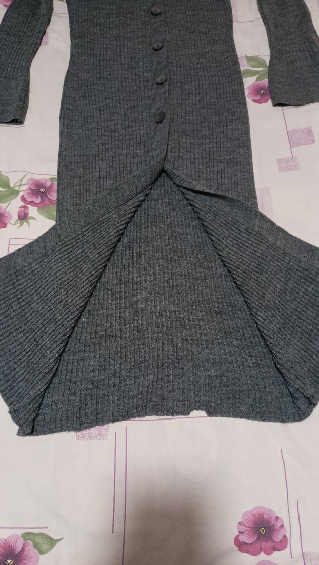 Düğmeli Uzun Kollu Gri Triko Elbise - Görsel 3