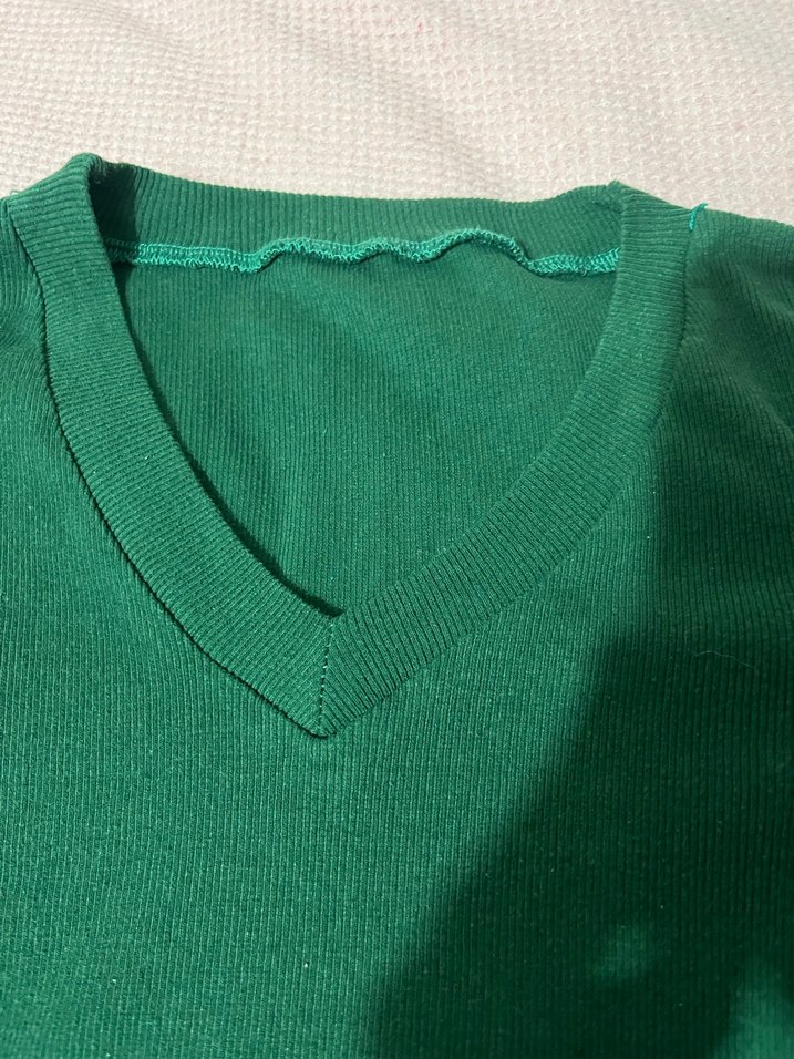 Yeşil V Yaka Kadın Triko - Görsel 2