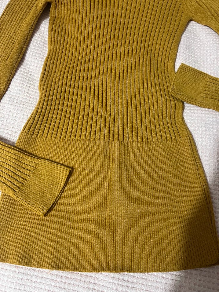 Sarı Fitilli Boğazlı Triko Kazak - Görsel 2