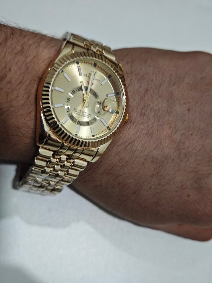 Klasik Parlak Altın kadın Kol Saati - Görsel 2