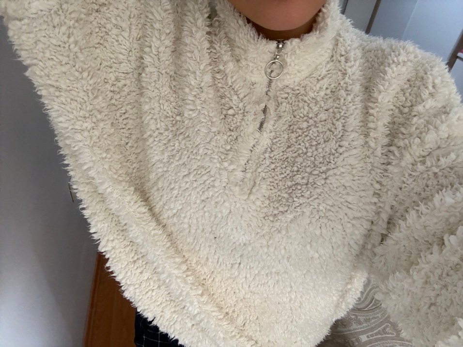 Kadın Beyaz Pofuduk Yüksek Yaka sweat - Görsel 3