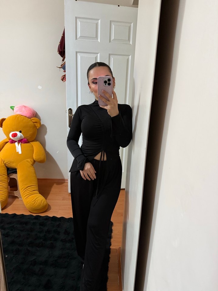 Siyah Yüksek Yakalı Uzun Kollu alt üst takım - Görsel 2