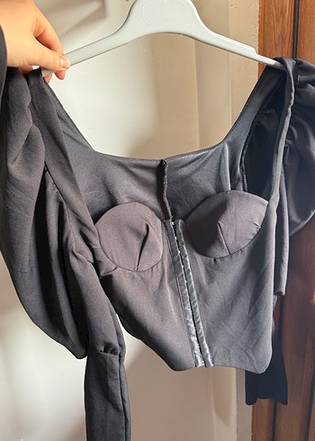 Siyah Gotik kalp yaka Mini Bluz - Görsel 3