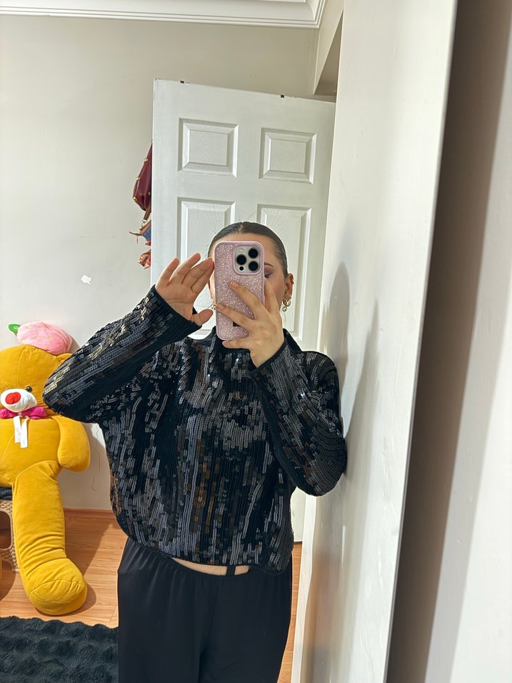 Siyah Payetli Uzun Kollu Bluz - Görsel 3