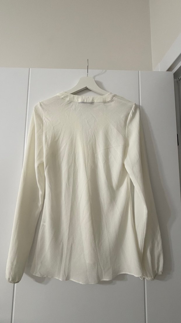 Düğmeli V Yaka Kadın Keten Gömlek - Görsel 3