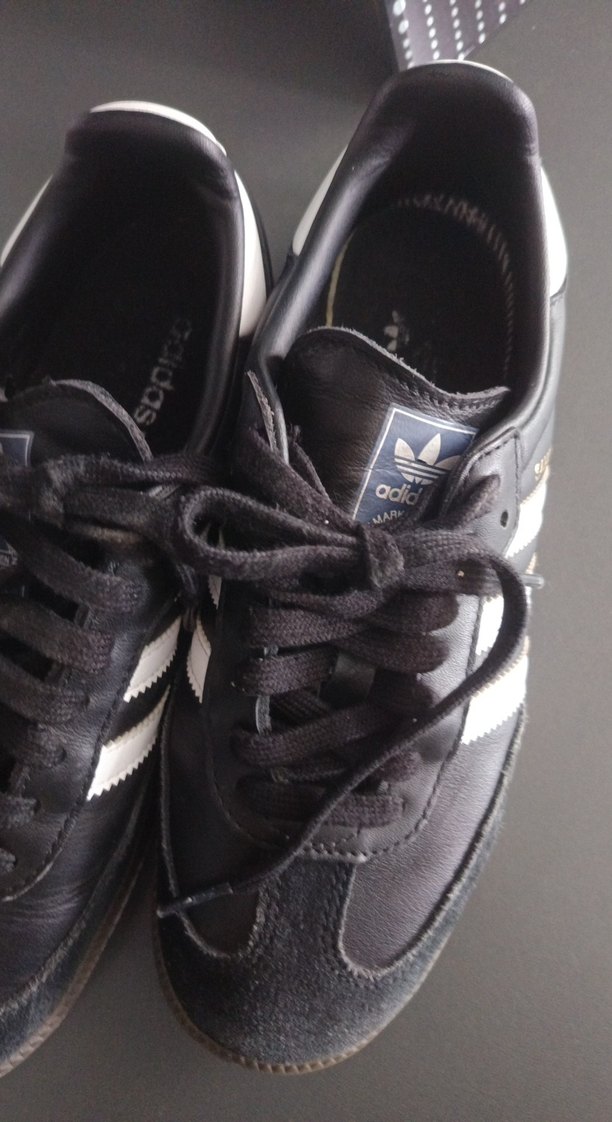 Adidas Siyah-Beyaz Retro Spor Ayakkabı — görsel 4/6