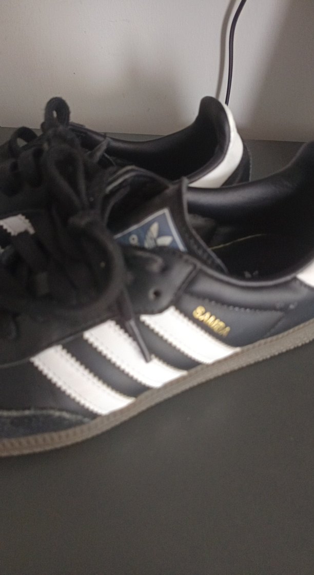Adidas Siyah-Beyaz Retro Spor Ayakkabı — görsel 3/6