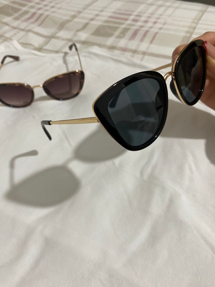 Parlak Siyah Kadın Güneş Gözlüğü - Görsel 2