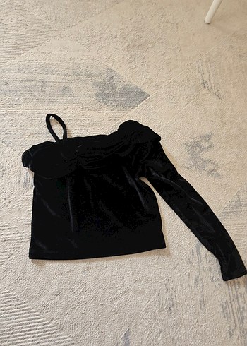 Siyah Süet Kayık Yaka Kemerli Bluz - Görsel 5