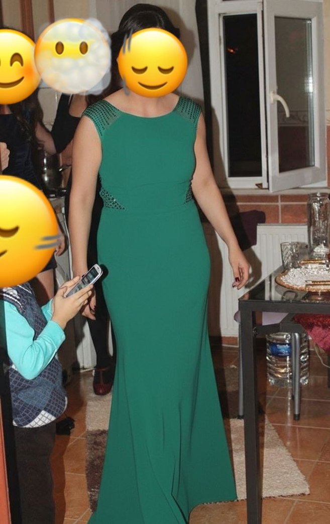 Zümrüt Yeşili Uzun Abiye  Sırt Detaylı  1 Kez Giyildi - Görsel 3