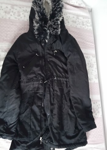 Siyah Kürklü Kapüşonlu Kadın Kışlık Mont - Görsel 2