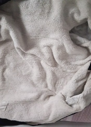 Siyah Kürklü Kapüşonlu Kadın Kışlık Mont - Görsel 3