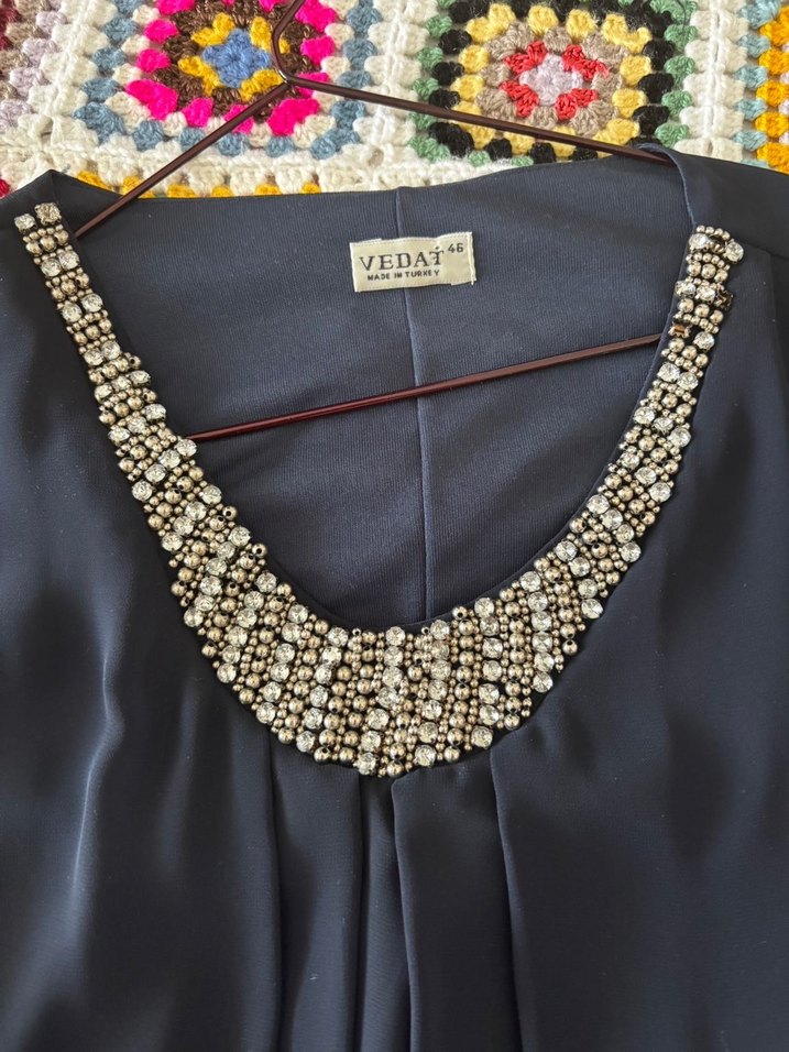 V Yaka Drapeli Uzun Gri Kadın Abiye Elbise - Görsel 3