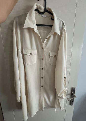 Selen Düğmeli Beyaz Keten Kadın Gömlek - Görsel 2