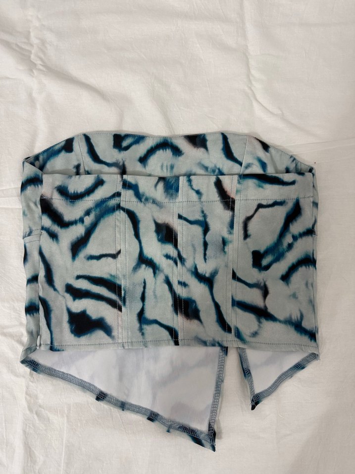 Bershka crop - Görsel 2