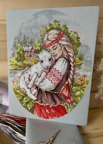 El yapımı kanaviçe tablosu Kız ve Kuzu - Görsel 4