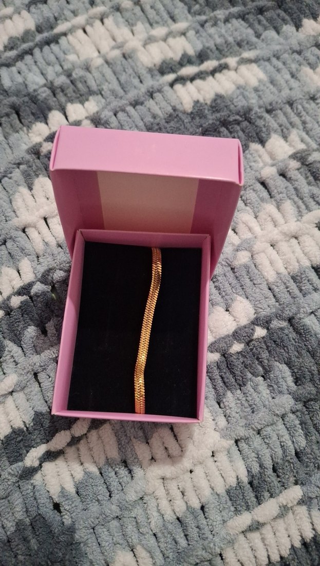 Altın Renkli Kadın Bileklik - Görsel 3