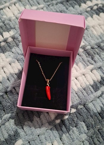 Kırmızı biberli kolye - Görsel 3