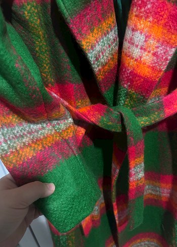 Renkli Kuşaklı Uzun Kadın Palto - Görsel 3