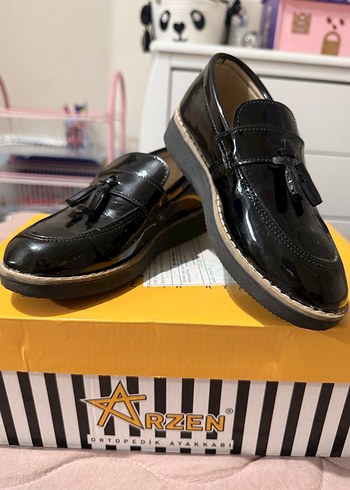 Siyah Püsküllü Erkek Çocuk Özel Ayakkabı - Görsel 2