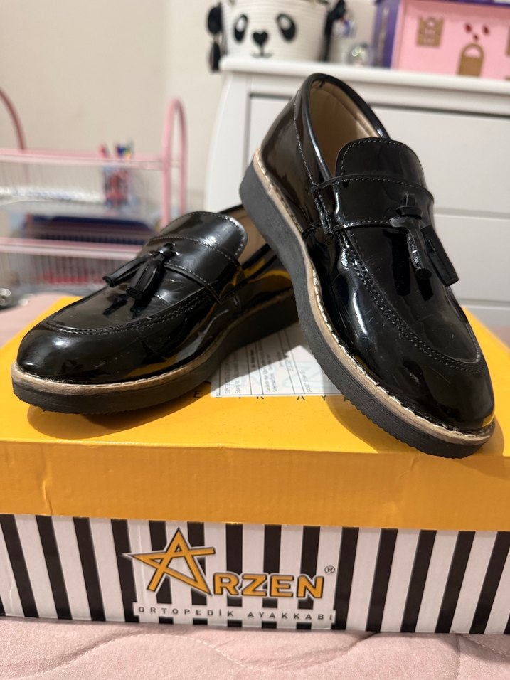 Siyah Püsküllü Erkek Çocuk Özel Ayakkabı - Görsel 2