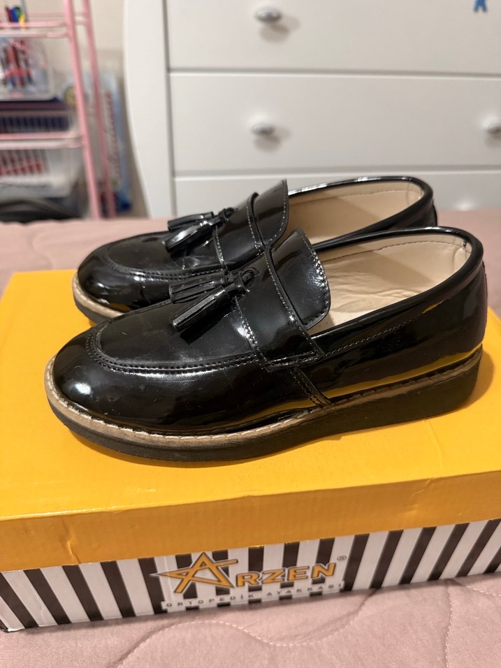 Siyah Püsküllü Erkek Çocuk Özel Ayakkabı - Görsel 5