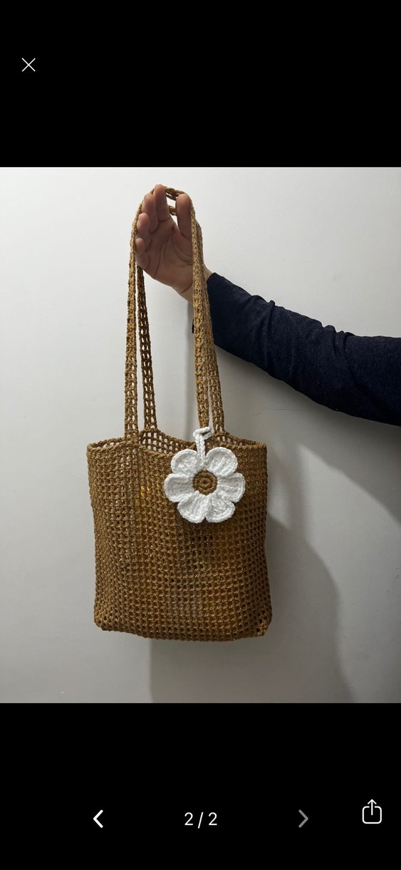 Örgü Beyaz Çiçek Broşlu Çanta - Görsel 2