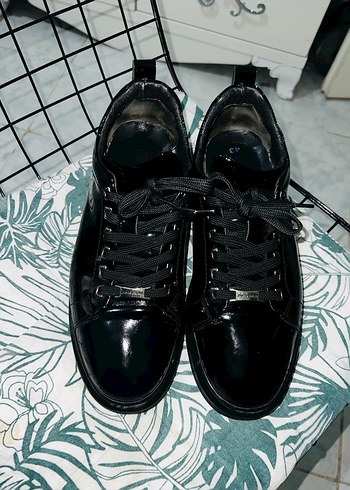 Parlak Siyah Gotik Erkek Ayakkabı Bağcığı. DERİMOD - Görsel 4
