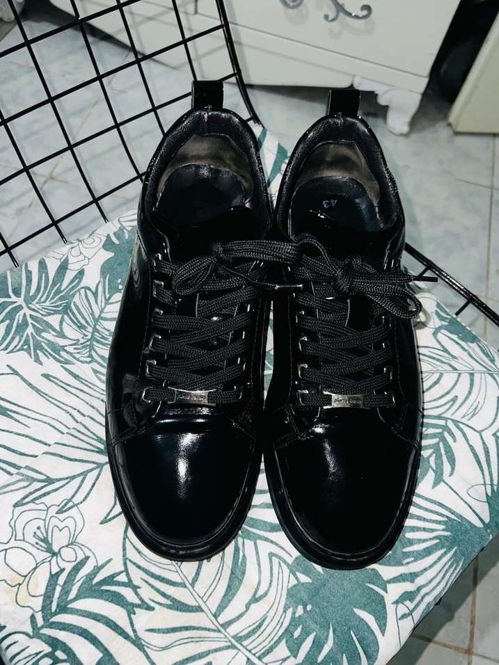 Parlak Siyah Gotik Erkek Ayakkabı Bağcığı. DERİMOD - Görsel 4