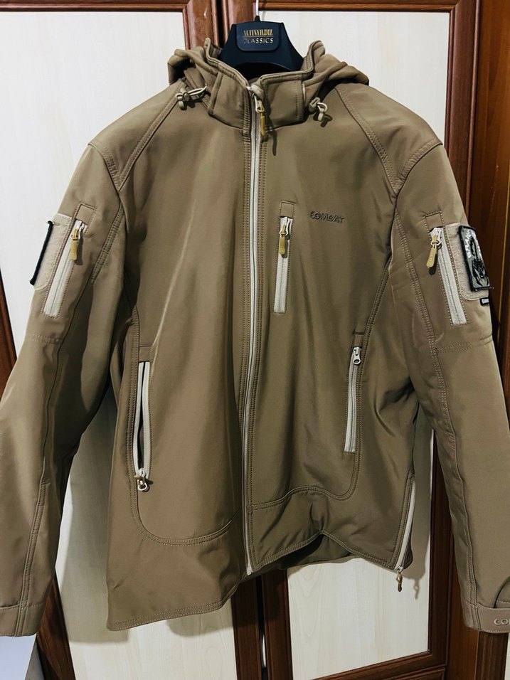 Bej Kapüşonlu Fermuarlı Erkek Ceket. COMBAT MARKA - Görsel 2