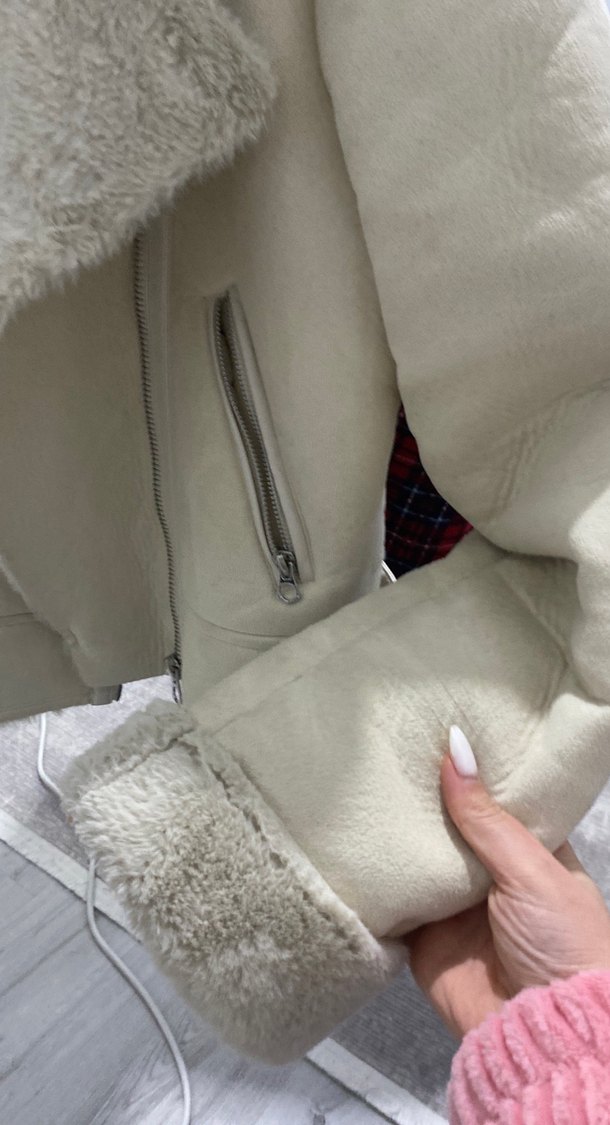 Bej Süet Kürklü Kadın Ceket - Görsel 4