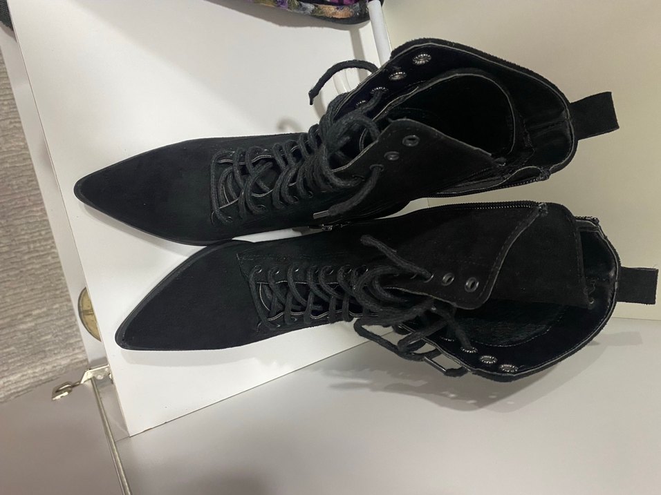 Siyah Süet Gotik Stiletto Topuklu Bot - Görsel 3