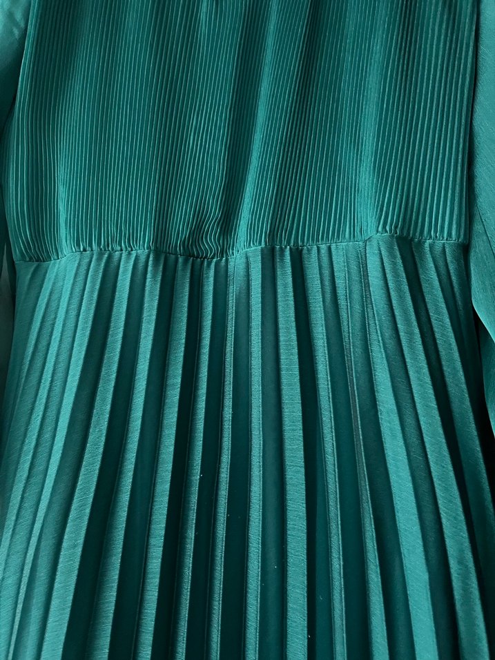 Yeşil Pileli Uzun Kollu Uzun Elbise - Görsel 2