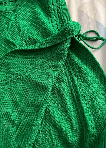 Kadın Yeşil Örgü Kolsuz Triko Süveter - Görsel 2