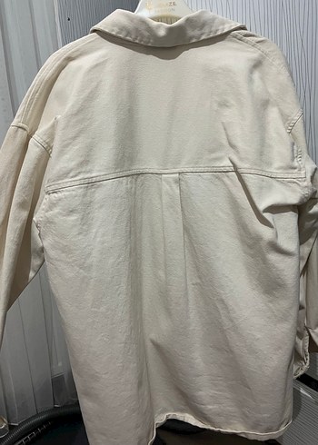 Düğmeli Beyaz Kot Salaş Gömlek - Görsel 4