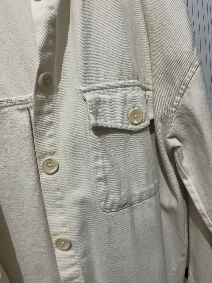 Düğmeli Beyaz Kot Salaş Gömlek - Görsel 3