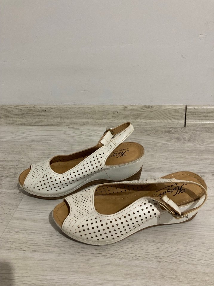 Beyaz Kadın Dolgu Topuklu Sandalet - Görsel 3